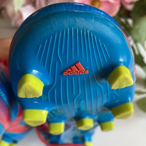 Adidas Men’s Size 5 Soccer Cleats - Picture 6 of 8